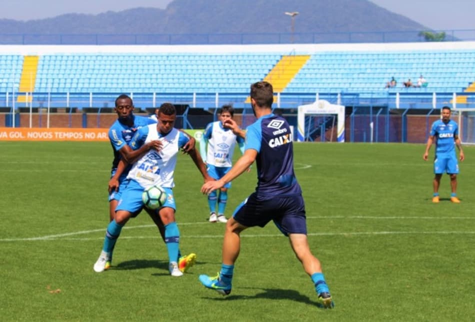 Avaí realiza jogo-treino e segue na preparação para enfrentar o Sport