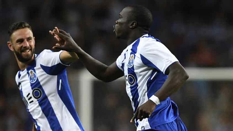 Campeonato Português: Porto goleia Chaves e segue na cola do Sporting