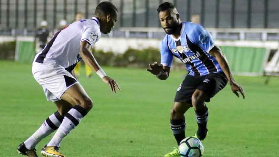 Fernandinho aponta, mesmo com revés, controle de jogo do Grêmio