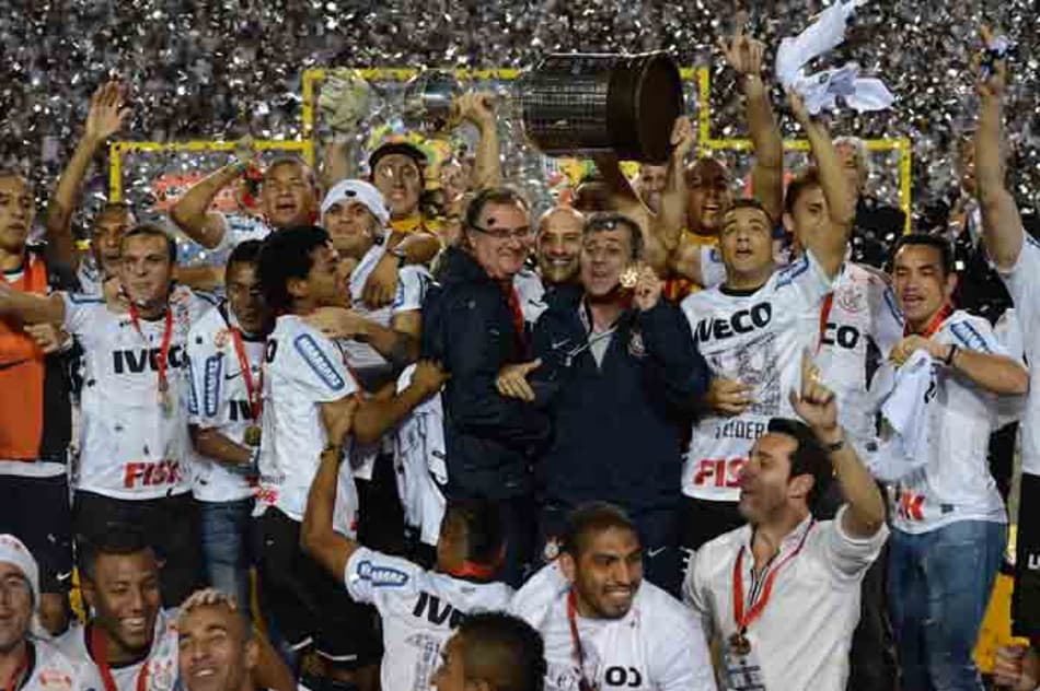 VÍDEO: Há oito anos o Corinthians conquistava a Libertadores; veja todos os gols da campanha