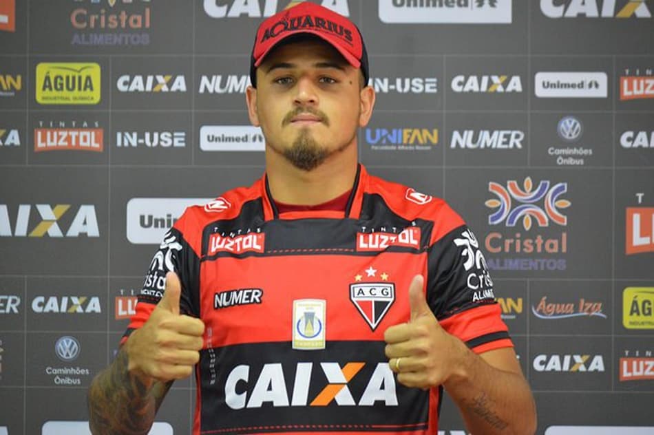 De volta ao Atlético-GO, Alison confia em permanência da equipe na Série A