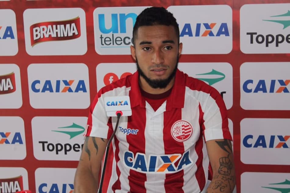 Novo reforço do Náutico não sente pressão por jogar na Série B