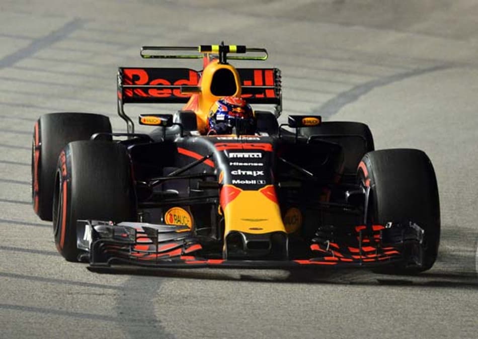 F1: Verstappen garante hegemonia da Red Bull no último treino em Cingapura