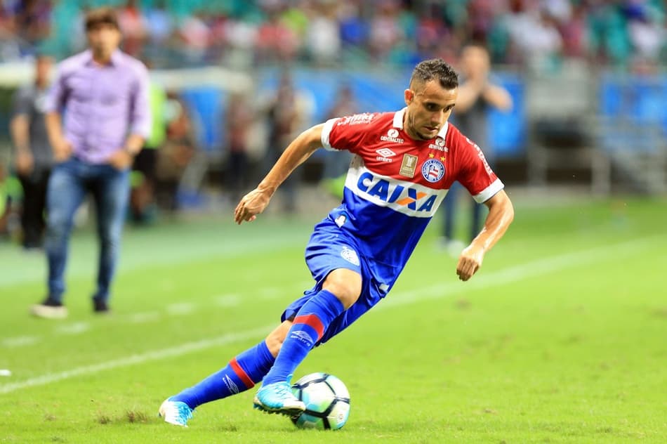 Maikon Leite acerta com o Ceará até o término da Série B