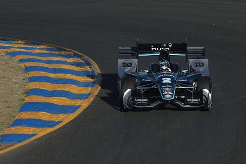 INDYCAR: Newgarden conquista pole importante para decisão em Sonoma; Castroneves na segunda fila