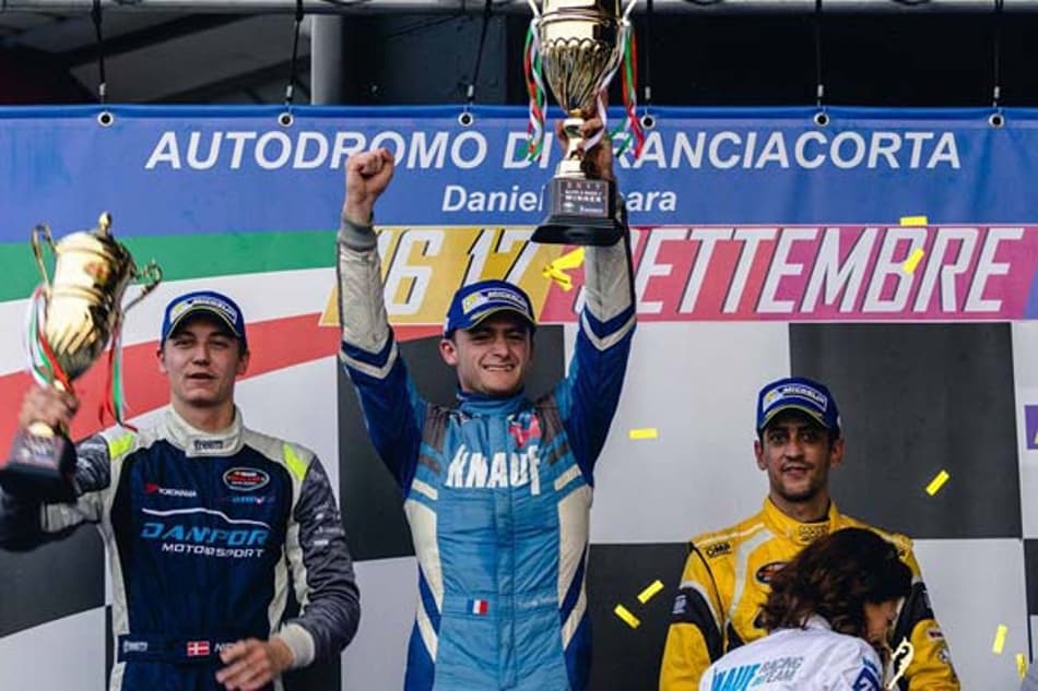 EuroNascar: Brasileiro Felipe Rabello manteve liderança na Rookie Cup
