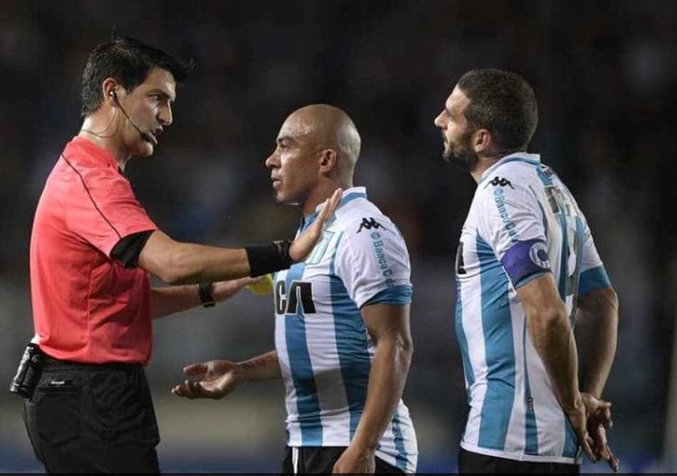 Volante do Racing exalta classificação conquistada na raça diante do Corinthians