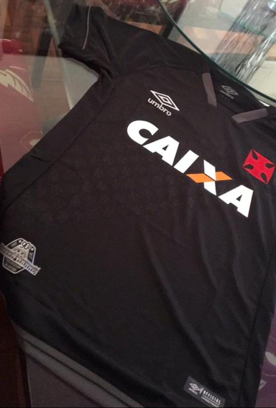 Possível nova terceira camisa do Vasco vaza na internet. Confira imagens