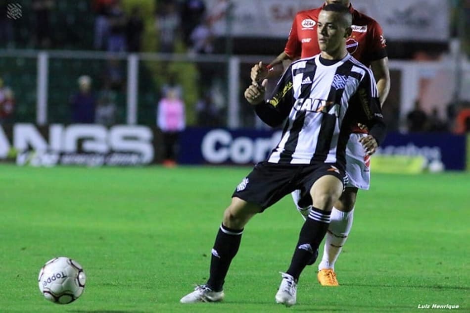 Luidy celebra chance como titular do Figueira e exalta ponto fora de casa
