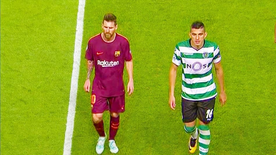 Idolatria a Messi leva fã a invadir o gramado na Liga dos Campeões