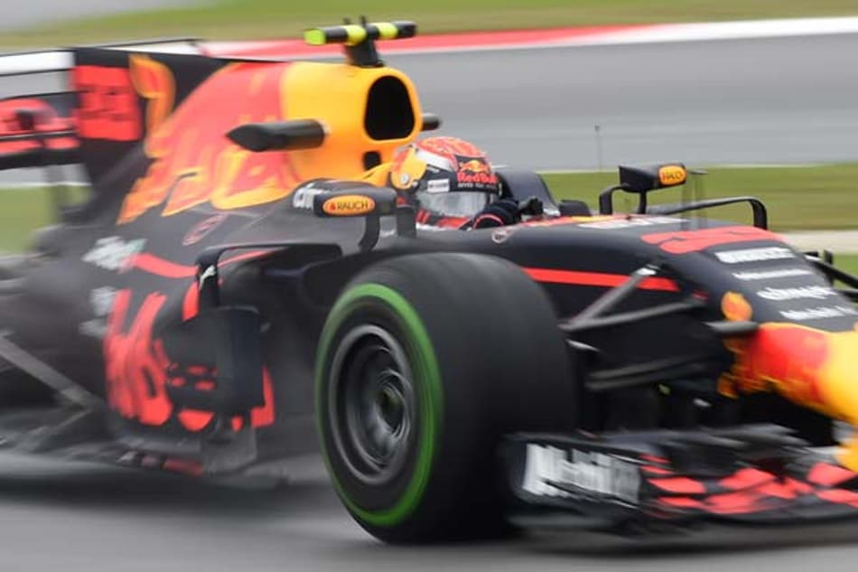Verstappen liderou no molhado: "Espero que chova amanhã"