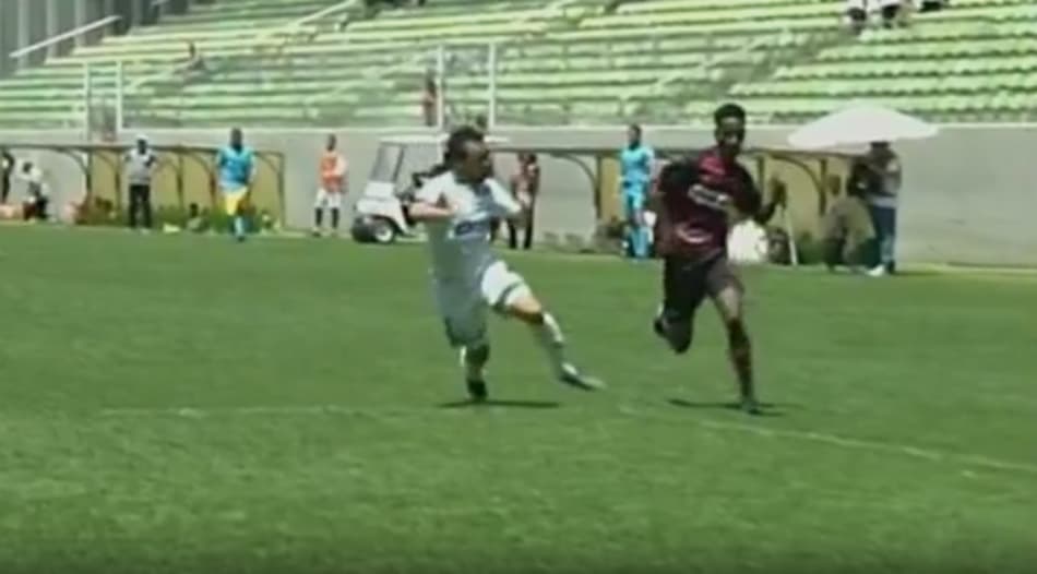 Oeste vence o América-MG de virada e encosta no G4 da Série B