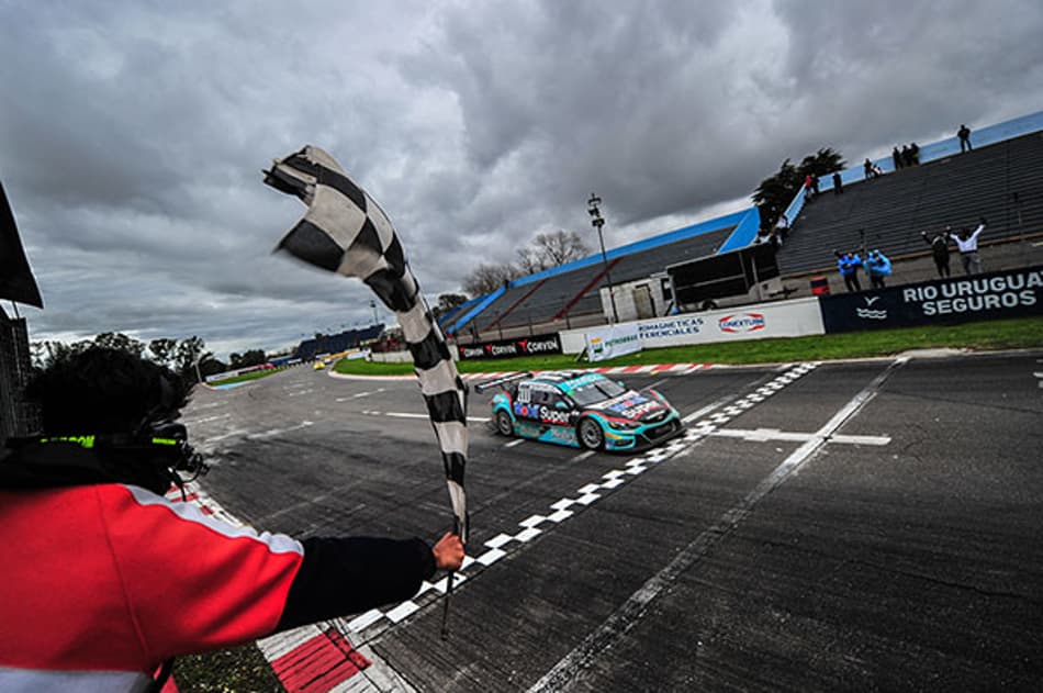 Stock Car: Felipe Fraga e Rubens Barrichello vencem na Argentina