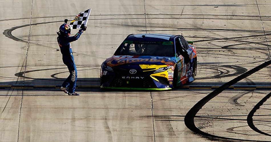 NASCAR: Kyle Busch aproveita chance e garante a vitória em Dover