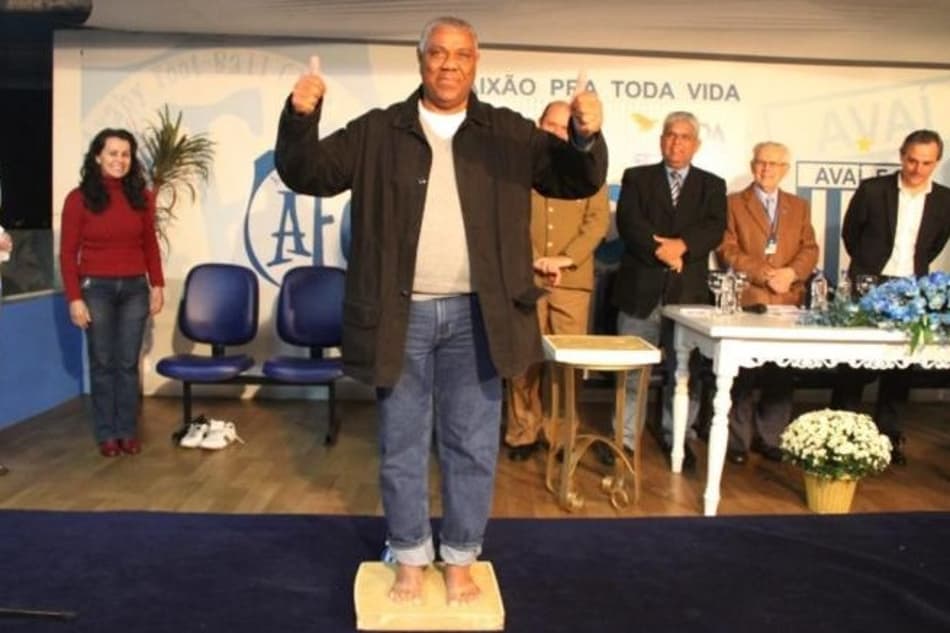 Morre o ex-zagueiro Veneza, campeão estadual pelo Avaí em 1975