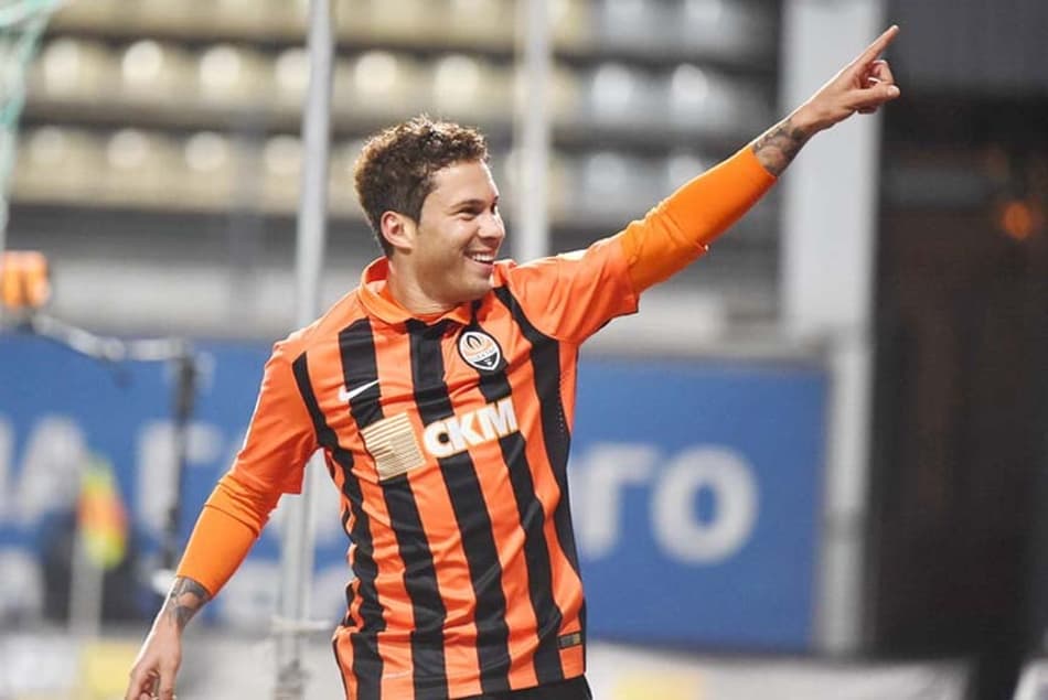 Marlos marca pelo Shakhtar e segue na briga pela artilharia do Ucraniano