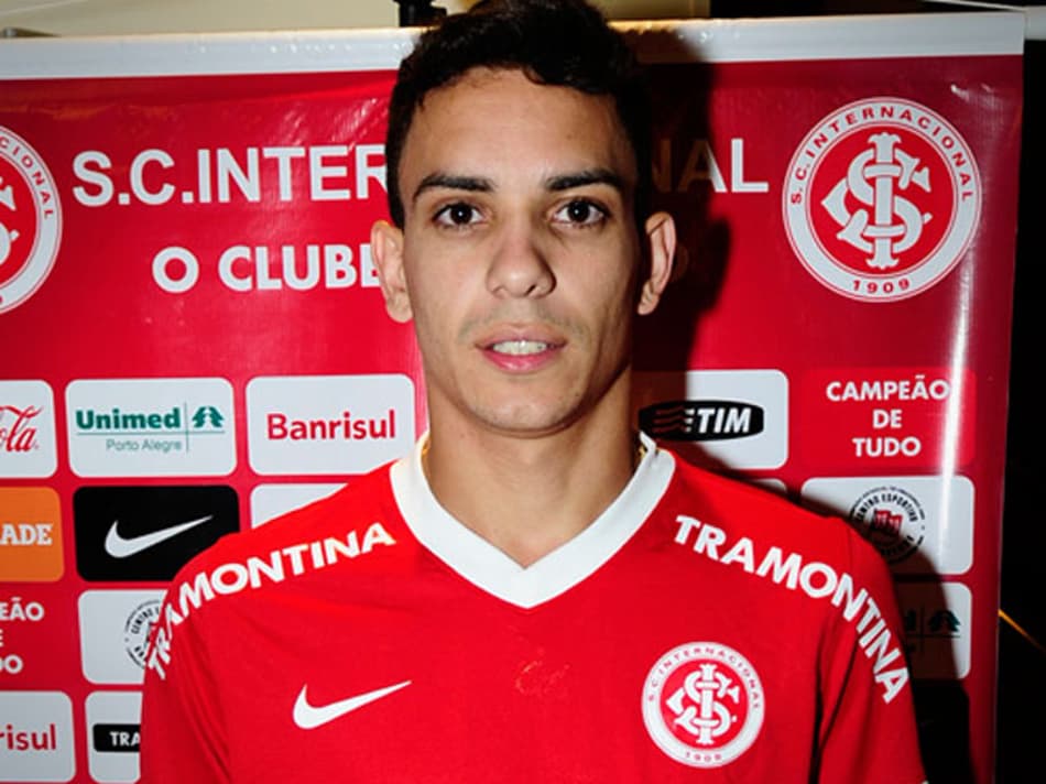 Por onde anda Caio, ex-Botafogo e Internacional