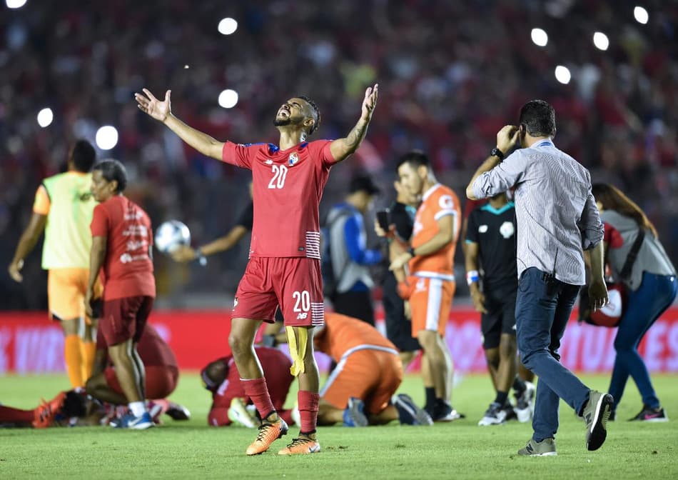 Ex-árbitros opinam sobre gol polêmico na vitória do Panamá