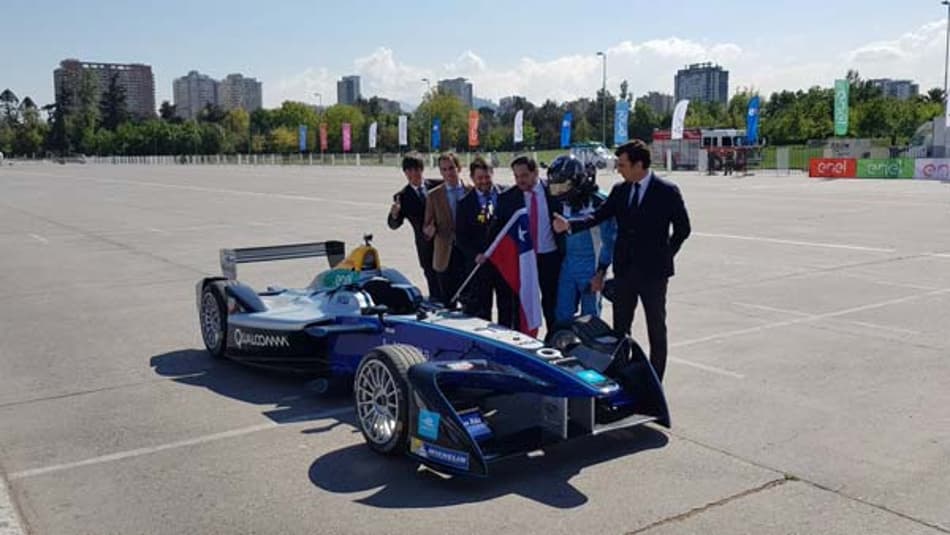 FE: Eliseo Salazar faz demonstração em evento de divulgação do circuito chileno
