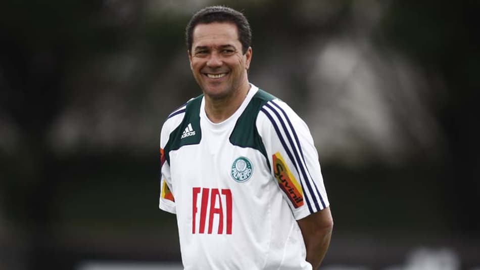 Última vez que Verdão definiu técnico tão perto do início do ano foi em 2007