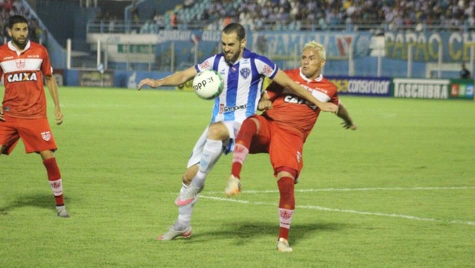 Em duelo fraco tecnicamente, Paysandu e CRB ficam no empate