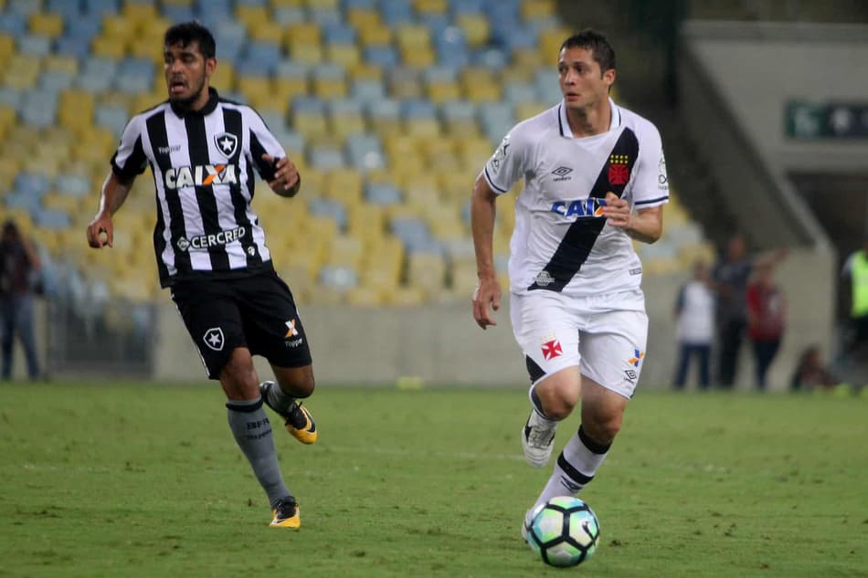 Em enquete, Anderson Martins é eleito o melhor do Vasco em campo pelo segundo jogo consecutivo
