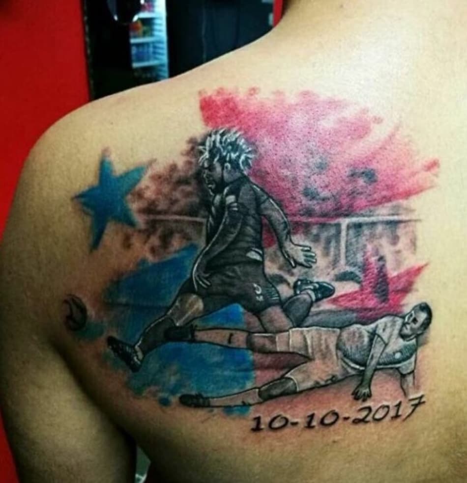 Torcedor do Panamá tatua gol que garantiu país na Copa do Mundo
