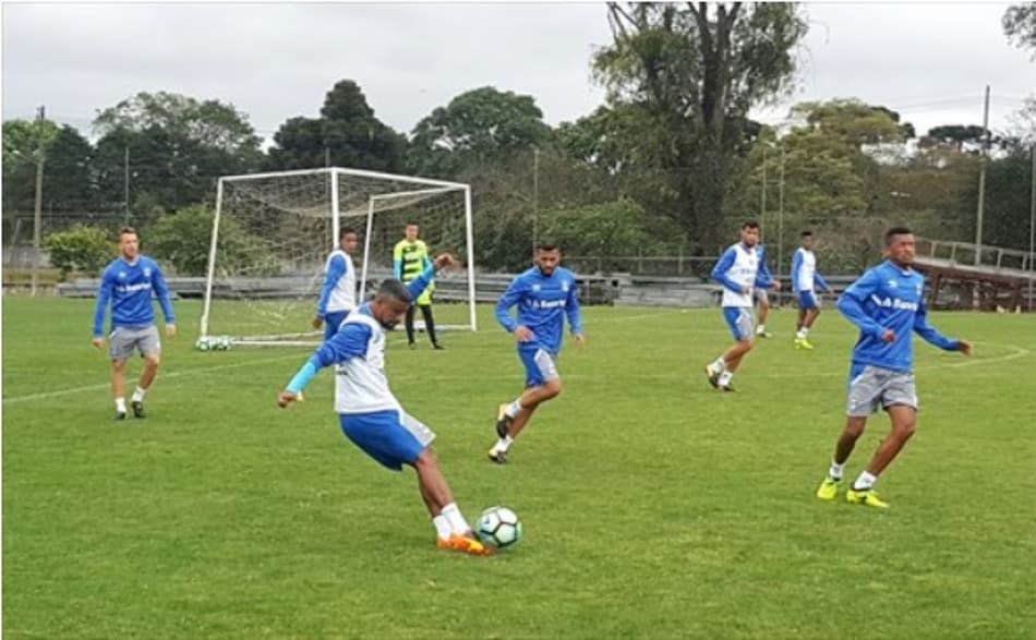 Ramiro e Edílson são poupados e Luan volta a treinar