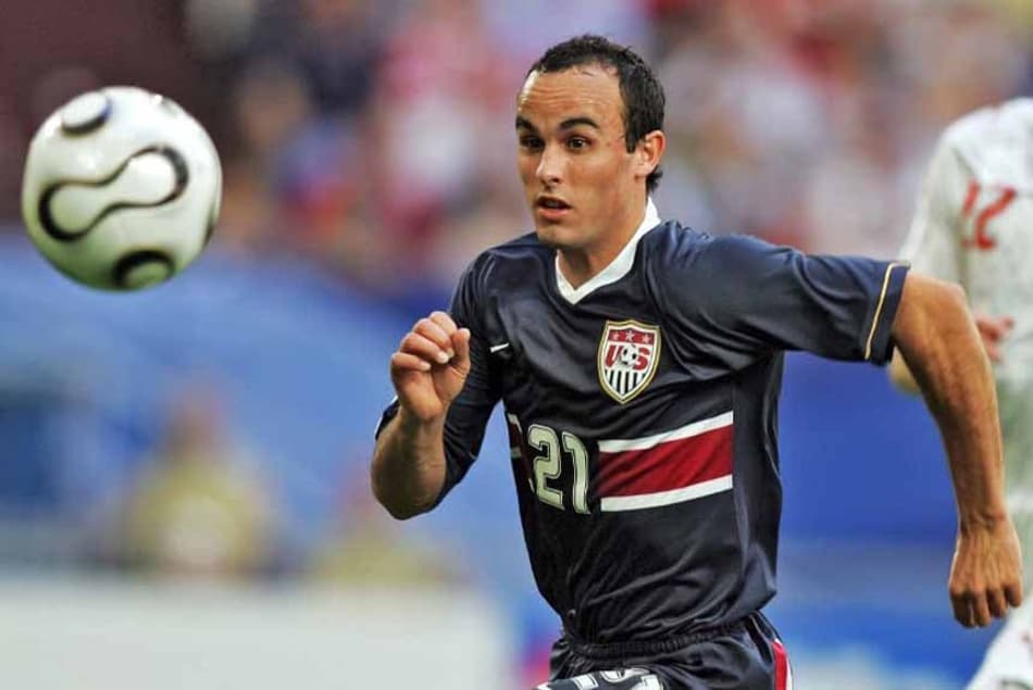 A Seleção Brasileira conquistou o bi em 1999, na Nova Zelândia. O atacante Landon Donovan foi considerado o craque. Ele até hoje é tratado como o maior jogador da história dos Estados Unidos, que levou a dois títulos da Copa Outo, em 2005 e 2007