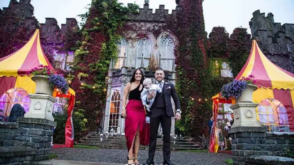 Parque, fogos, castelo e festa: o batizado do filho de McGregor