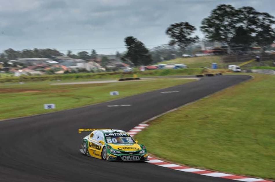 STOCK CAR: Marcos Gomes faz melhor tempo no primeiro dia de treinos em Viamão