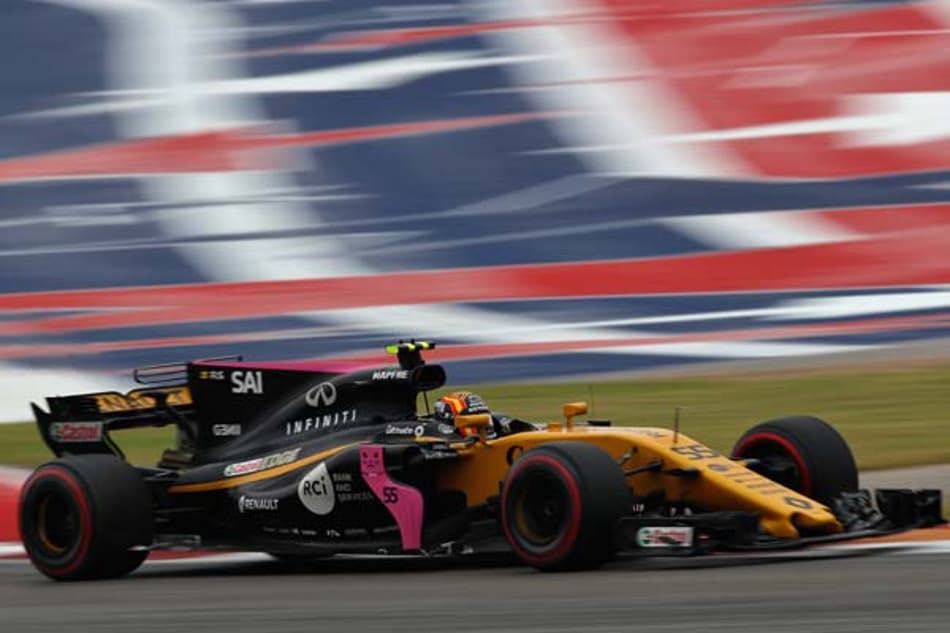 Sainz: "Foi fantástico pilotar para Renault pela primeira vez"