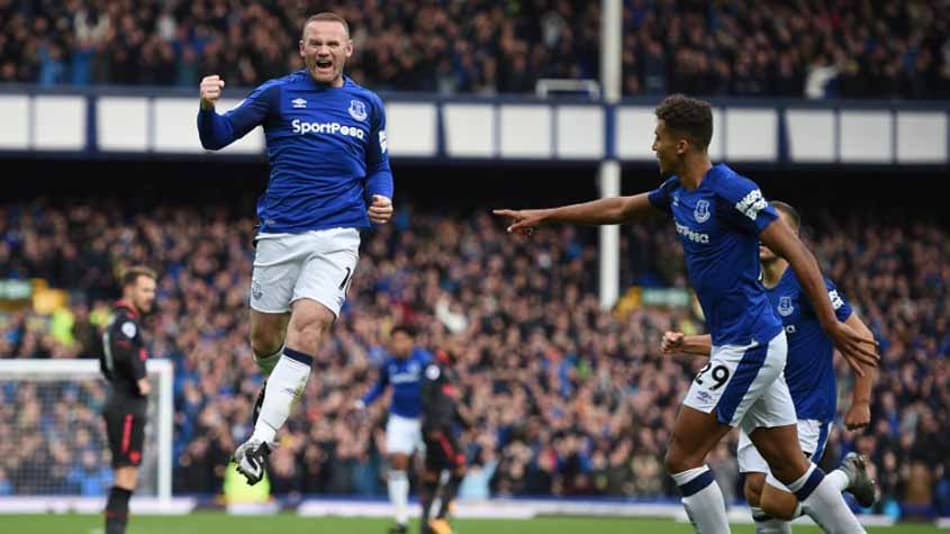 Com gol de Rooney, Everton sofre derrota de virada para o Arsenal