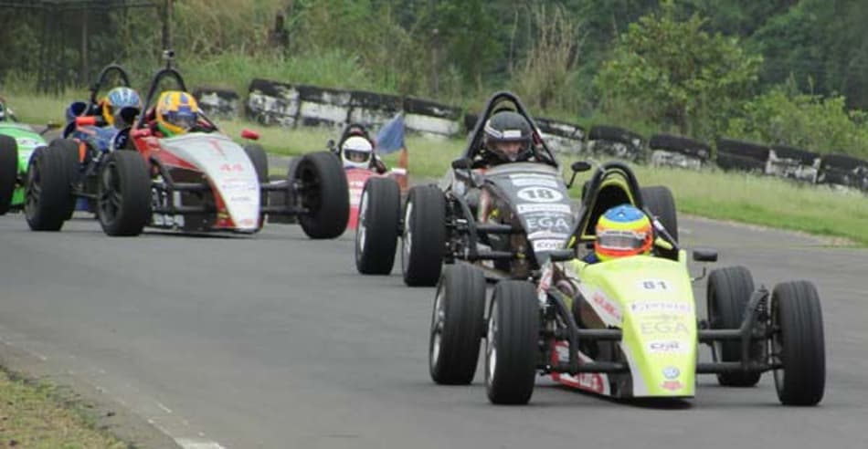 FVee abre temporada 2018 com drive day e curso de pilotagem no feriado do dia 25 em Interlagos