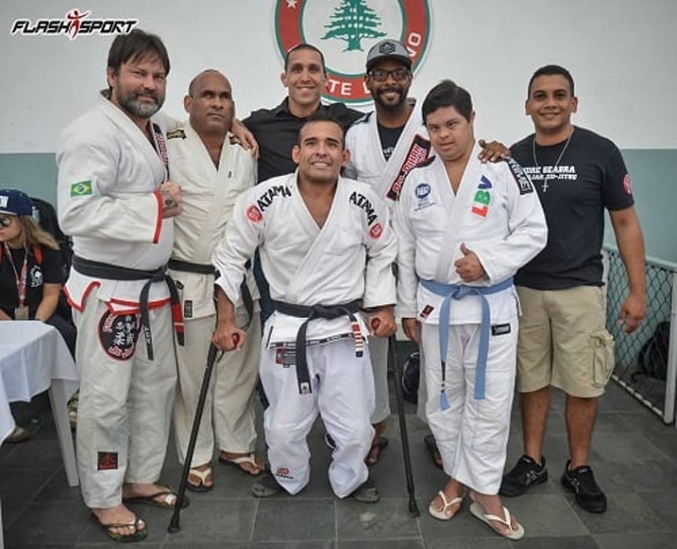 Competição de veteranos do jiu-jitsu promove encontro de grandes nomes do esporte e ator de Tropa de Elite