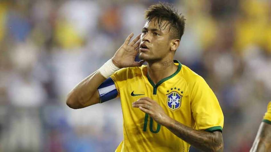 ‘Neymar não está aprendendo a apanhar’, analisa Jairzinho