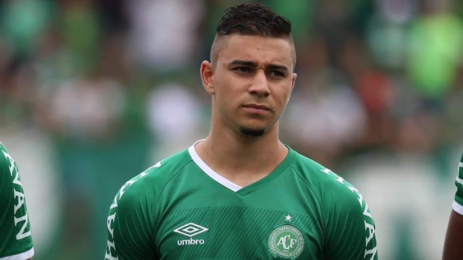 Após cinco meses, João Pedro volta a ser relacionado pela Chapecoense