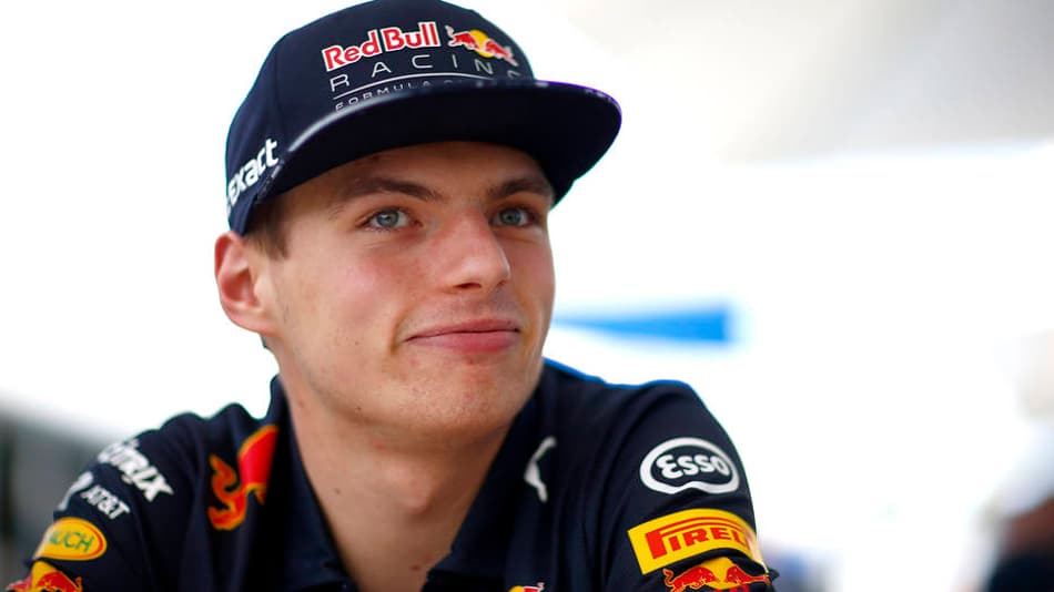 Max Verstappen apoia ideia de comissários permanentes na F1