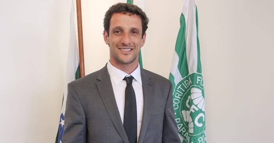 Dez meses depois, Belletti pede demissão de cargo no Coritiba