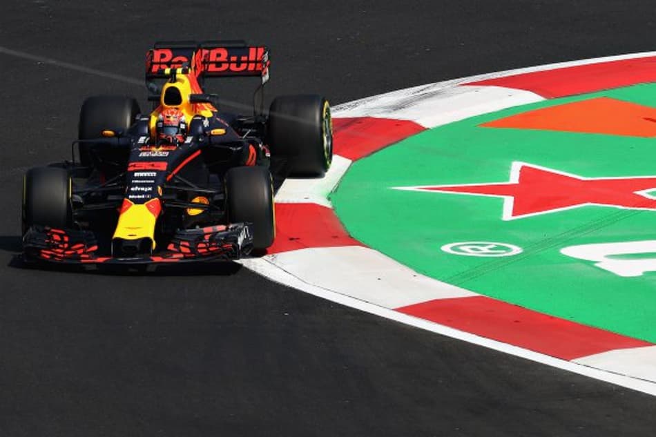 Verstappen surpreende e lidera na manhã deste sábado no México
