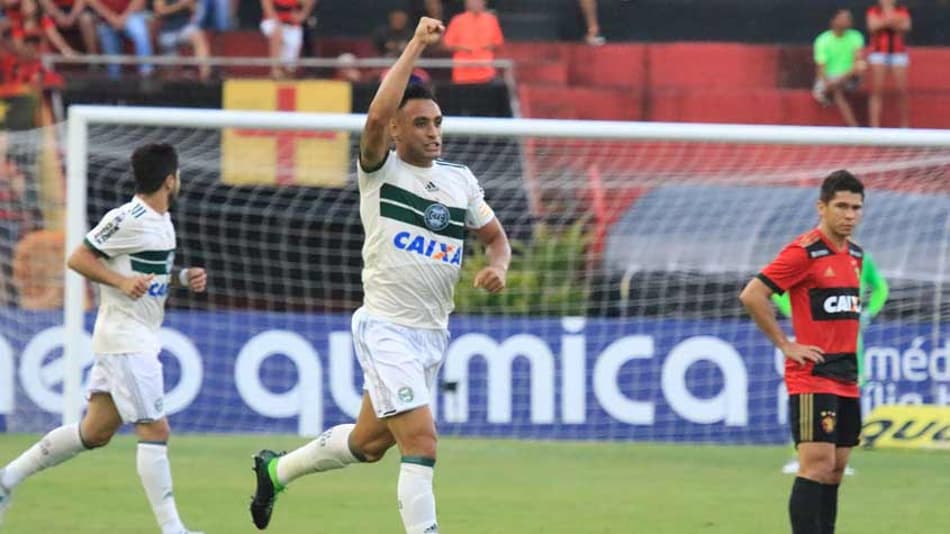 Números da Bola: Estatísticas de Sport 3×4 Coritiba