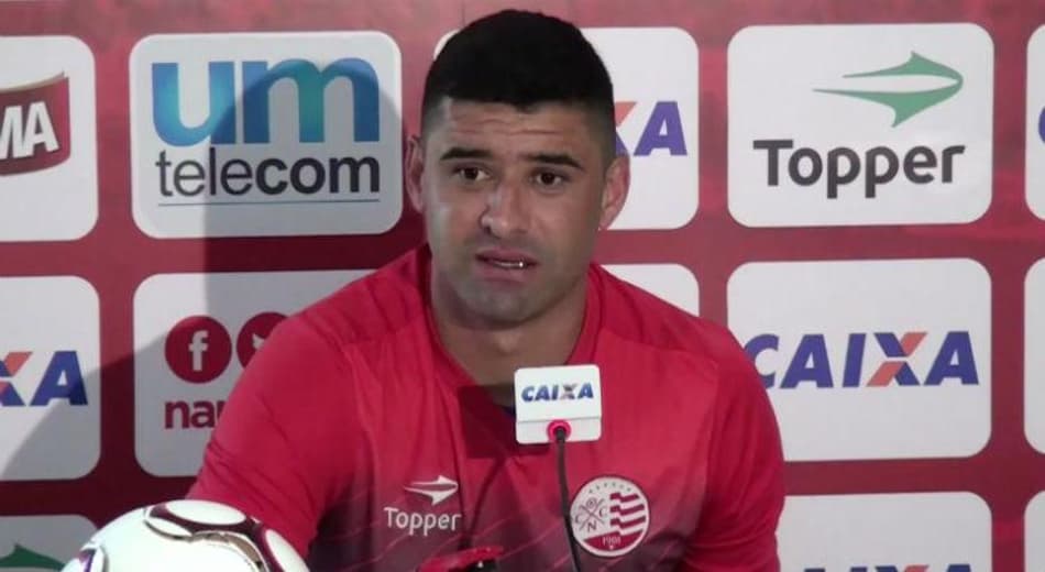 "O clássico contra o Santa Cruz será um divisor de águas", afirma atacante do Náutico