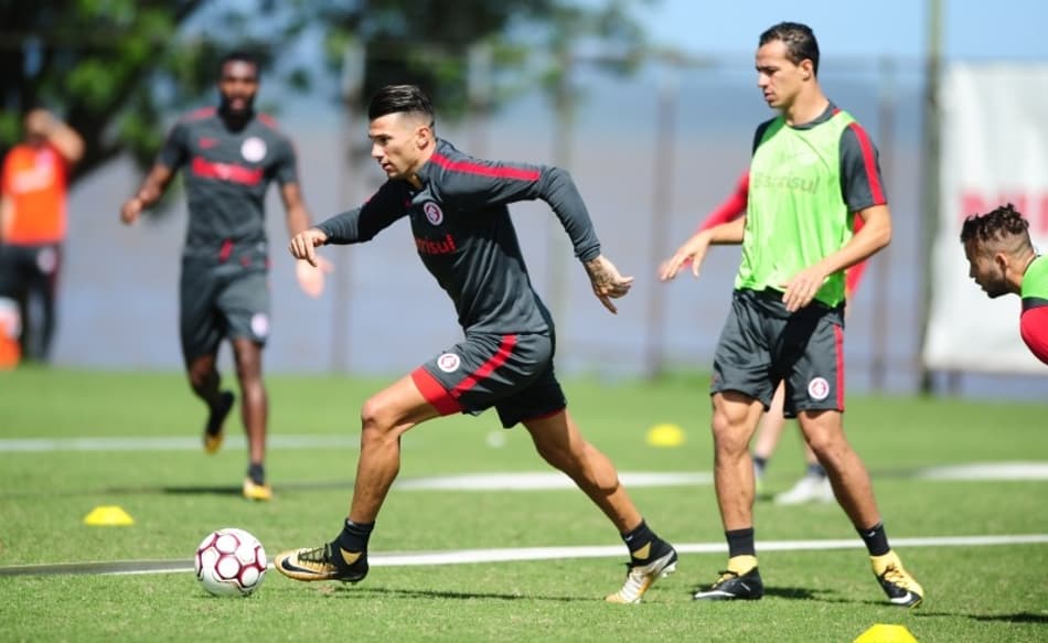 Já com Damião, Inter treinou mais uma vez no Parque Gigante