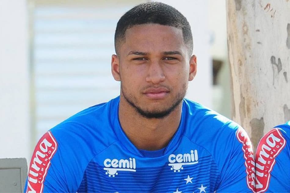 Cruzeiro recusa proposta de 4 milhões de euros por Murilo