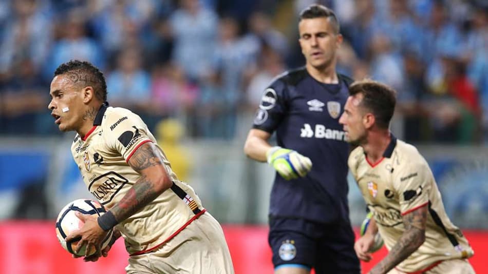 Marcelo Grohe minimiza futebol fraco do Grêmio na Arena