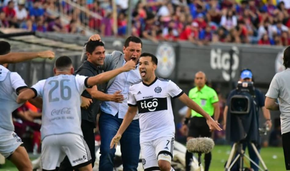 Futebol Paraguaio: Olimpia vence clássico contra o Cerro Porteño