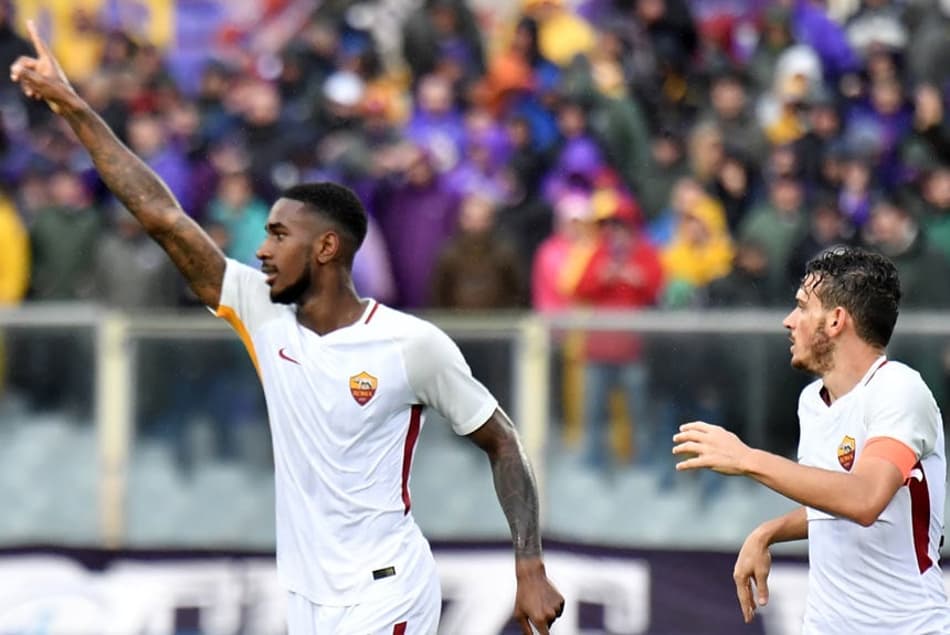 Gerson (Roma) - Titular na Roma, o que não é frequente, Gerson desencantou na Itália. O meia-atacante ex-Fluminense marcou seus primeiros gols por lá. Diante da Fiorentina, balançou a rede duas vezes, no triunfo por 4 a 2.