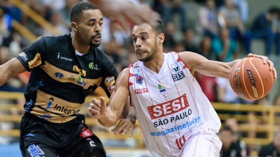 Campo Mourão apronta contra o Franca e larga com vitória no NBB