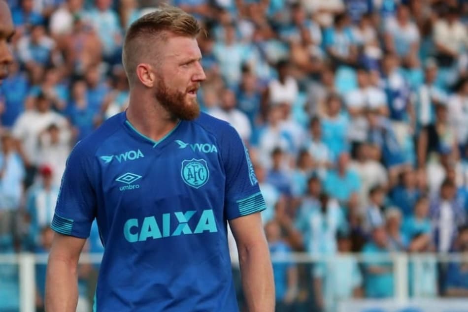 Avaí aguarda os últimos detalhes para anunciar o zagueiro Alemão
