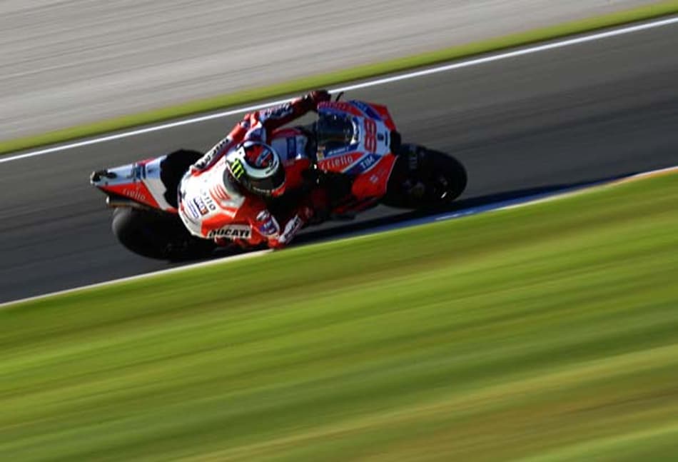MOTOGP: Lorenzo lidera sexta-feira para a Ducati em Valência